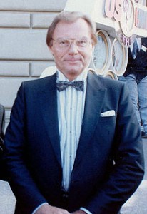 220px-Adam_West_1989_crop_2