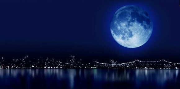 MOOON
