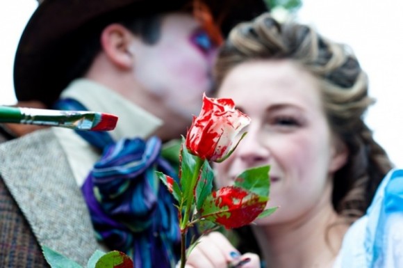 alice-in-wonderland-engagement-photos-02