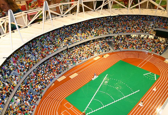 lego-olympic-stadium-made-from-100-000-bricks