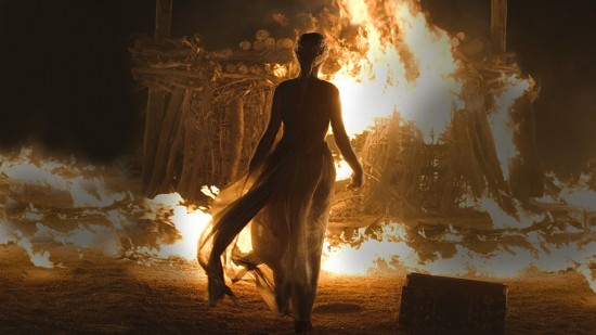 Daenerys walks out of fire in Game of thrones