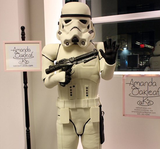StormtrooperCake_550