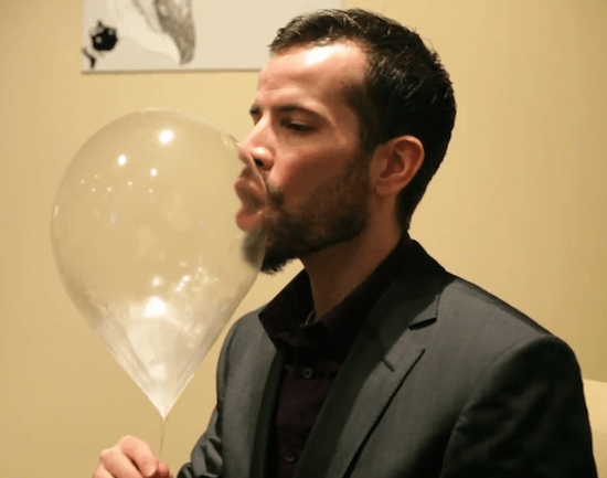 Machtig mechanisme Bereid Edible Helium Balloon at Alinea in Chicago | The Mary Sue