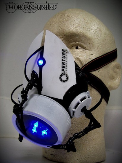 portal-gun-gas-mask-by-twohornsunited