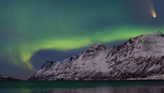 comet_northern_lights