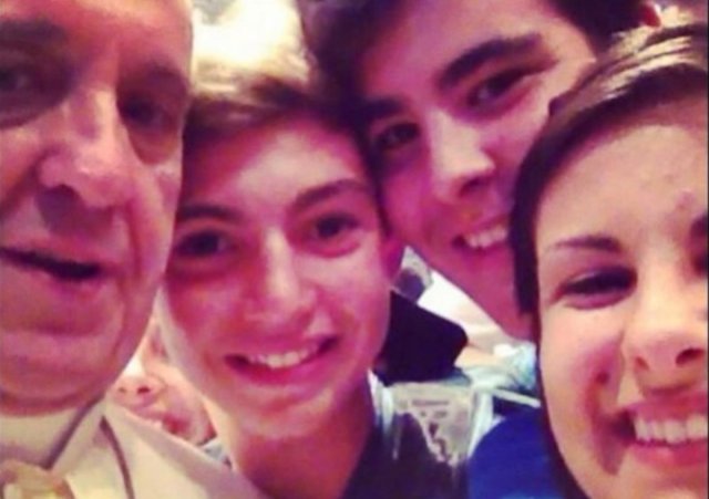 Pope Selfie