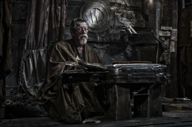 john hurt snowpiercer
