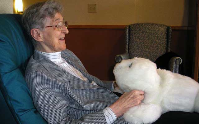 PARO Seal Robot Used to Help Elderly Dementia Patients | The Mary Sue