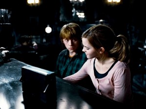 Ron-and-Hermione-300x225
