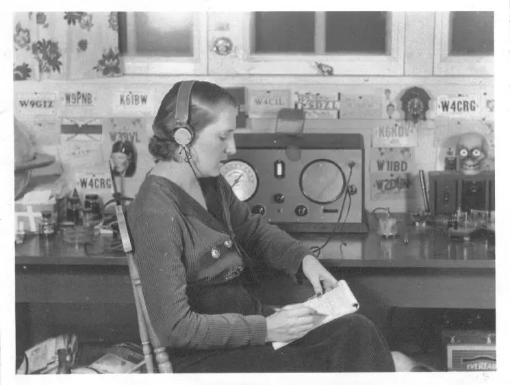 First Female Ham Radio Operators, and their Awesome Legacy The Mary