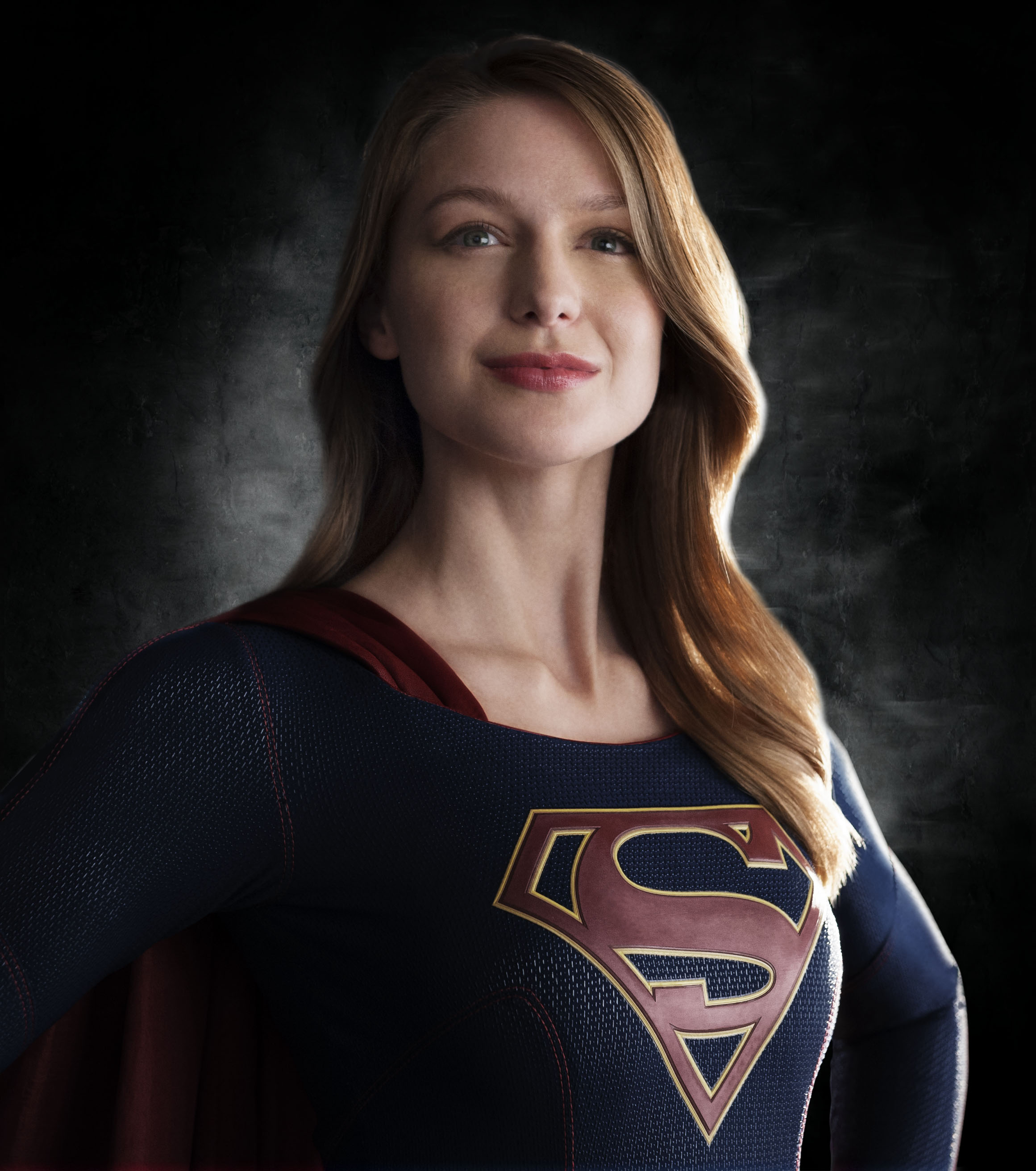 First Look At Supergirl's Costume | The Mary Sue