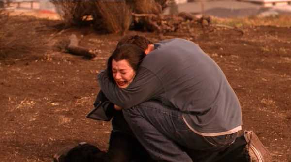 resizedimage600335-Xander-breaks-Willow