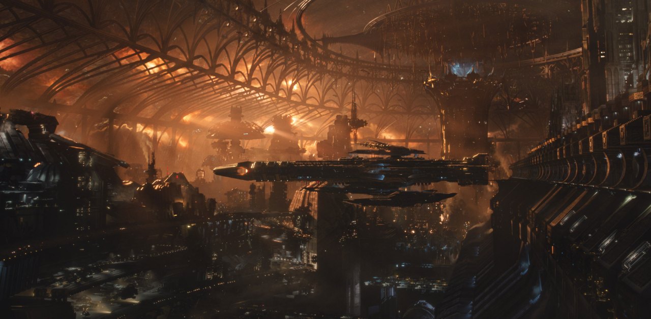 jupiter-ascending-shapeship-in-dock