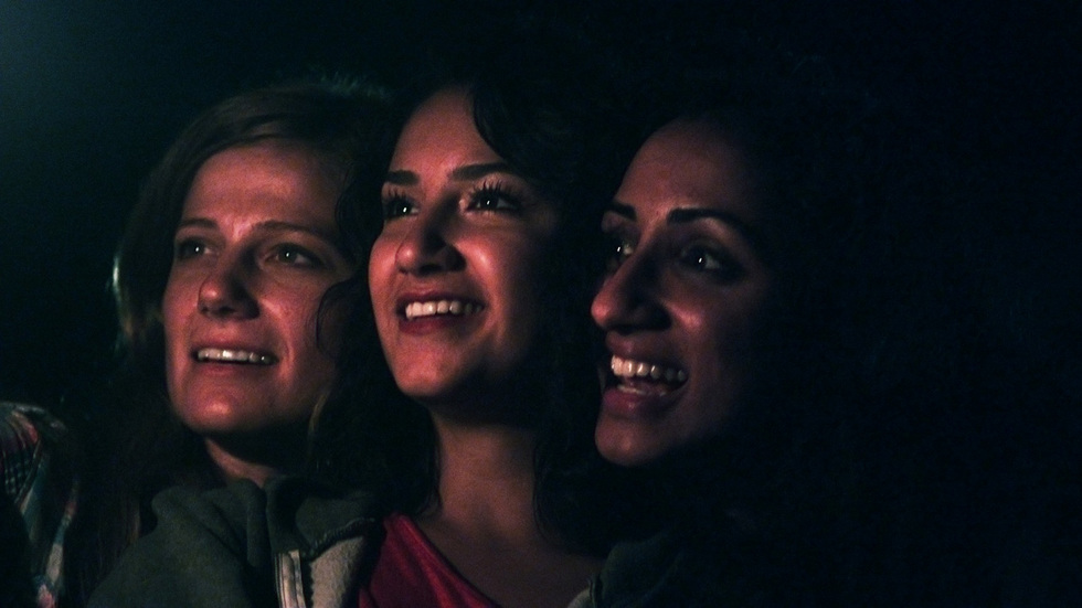 large_farah_goes_bang_1