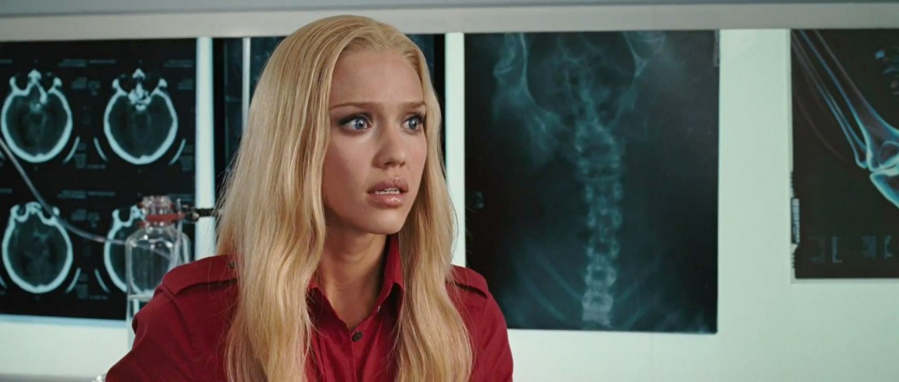 jessica-alba-as-sue-storm-in-4-rise-of-the