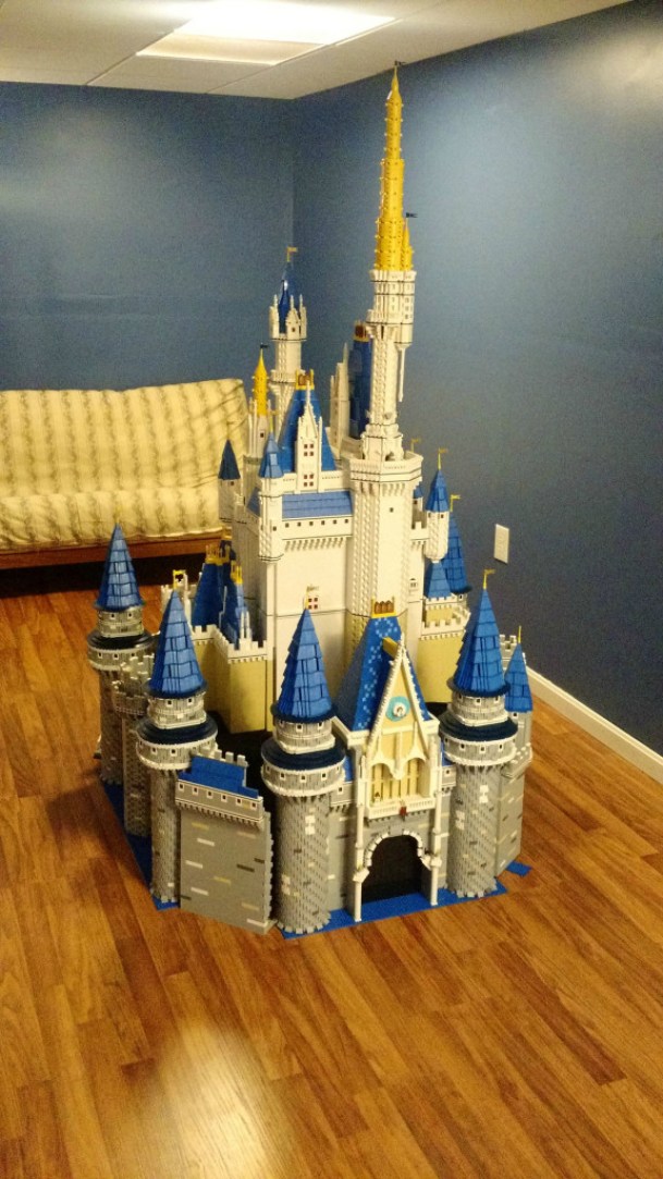 LEGO-Cinderella-Castle-1-06052015-576x1024