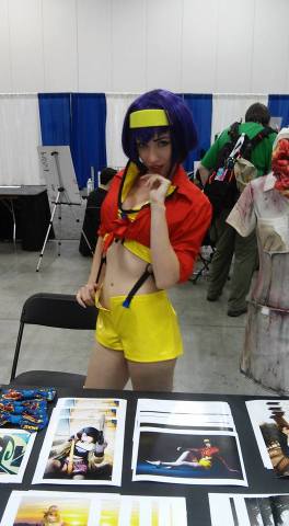 Faye Valentine from Cowboy Bebop.
