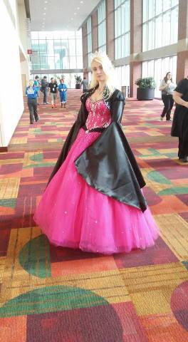 I asked her if she was cosplaying something in particular, and she said she was just a "General Princess." I can get behind that! :-)