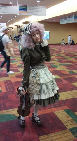 Really cool steampunk look with violin!