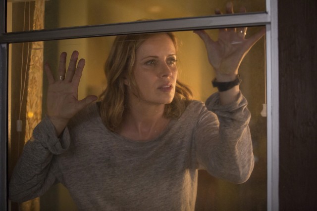 Kim Dickens as Madison - Fear The Walking Dead _ Season 1, Episode 4 - Photo Credit: Justina Mintz/AMC