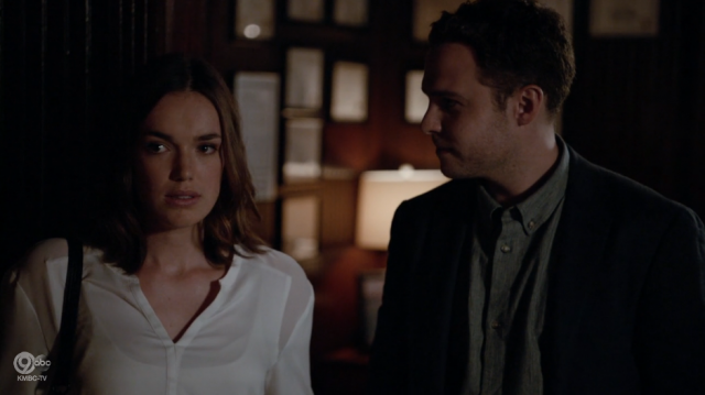 Caaaan you feeeel the awkward toniiiiight~ ♪