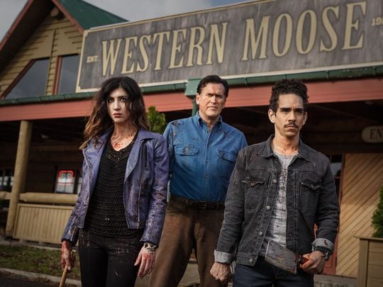 635811321631852287--as-Kelly-Bruce-Campbell-as-Ash-Ray-Santiago-as-Pablo---Episode-106