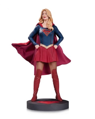 Supergirl statue Melissa Benoist