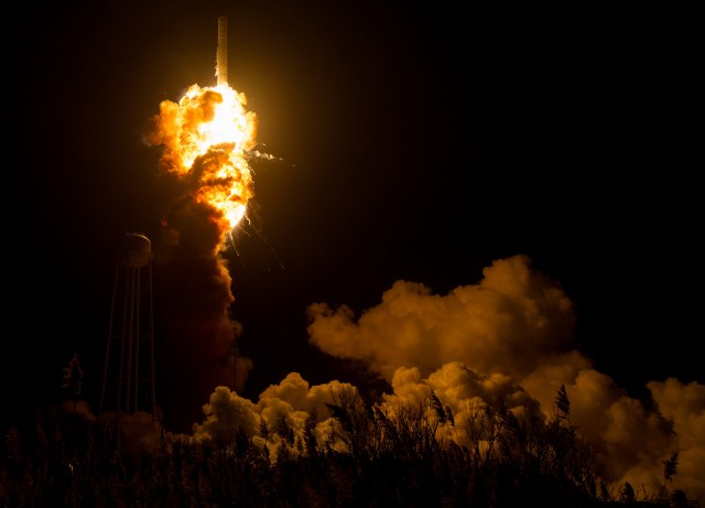 Antares rocket explosion