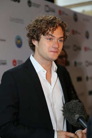 14218166387_ca3c3654c2_z