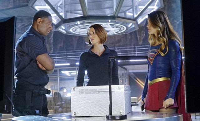 supergirl S1 Ep 12 - 10