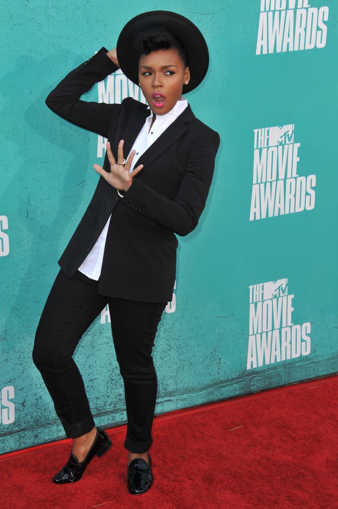 [brief pic description]