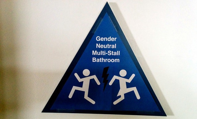 15383378381_7048744cc3_z