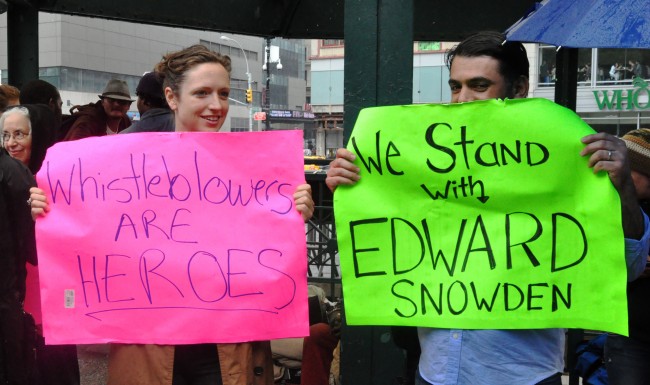 snowden-supporters