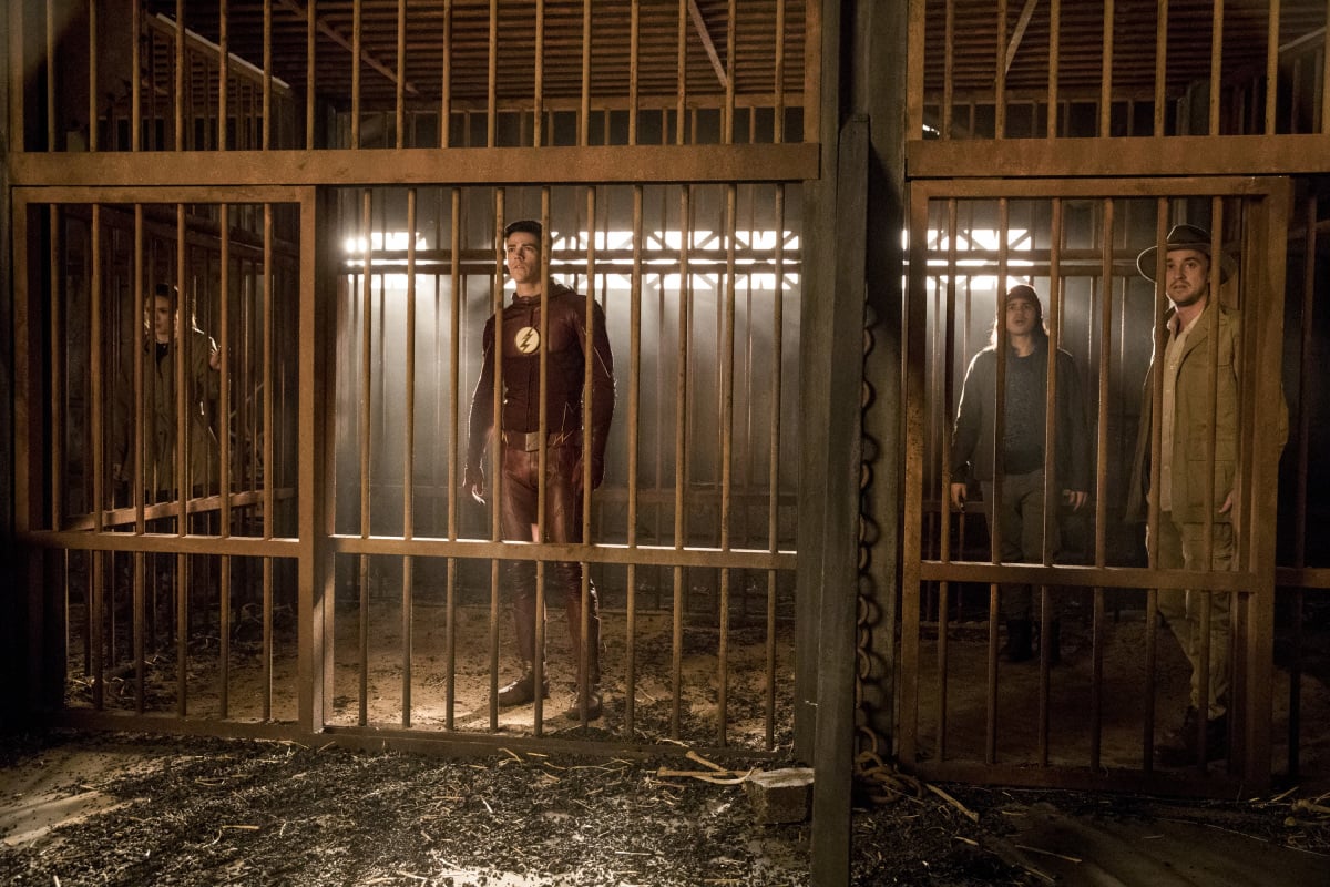 The Flash -- "Attack on Gorilla City" -- FLA313d_0437b.jpg -- Pictured (L-R): Danielle Panabaker as Caitlin Snow, Grant Gustin as Barry Allen, Carlos Valdes as Cisco Ramon and Tom Felton as Julian Albert -- Photo: Jack Rowand/The CW -- ÃÂ© 2017 The CW Network, LLC. All rights reserved.
