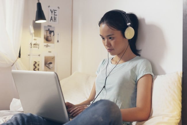 Teen-Girl-Laptop-Headphones-Shutterstock