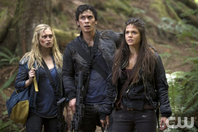 The 100 -- "Human Trials" -- Image: HU205a_0026 -- Pictured (L-R): Eliza Taylor as Clarke, Bob Morley as Bellamy, and Marie Avgeropoulos as Octavia -- Photo: Carole Segal/The CW -- ÃÂ© 2014 The CW Network, LLC. All Rights Reserved