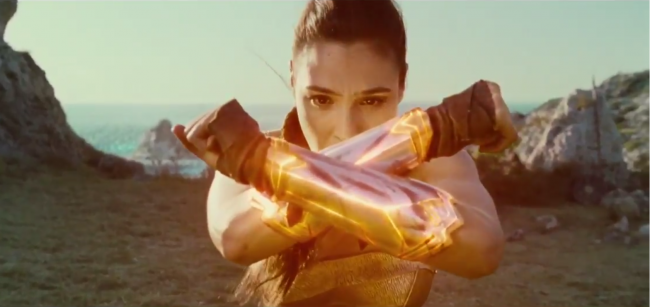 Wonder-Woman-Bracelets-Clip