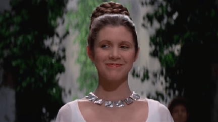 Screengrab of Carrie Fisher as Leia wearing the chalcedony waves in A New Hope