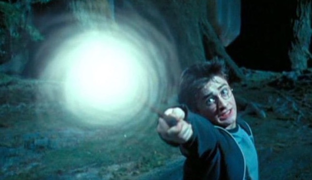 Harry Potter casts his patronus