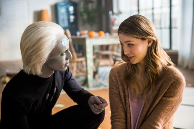 Image: Diyah Pera/The CW Supergirl -- "Legion of Superheroes" -- Image Number: SPG310a_0182.jpg -- Pictured (L-R): Jesse Rath as Brainiac 5 and Melissa Benoit as Kara -© 2018 The CW Network, LLC. All rights reserved.