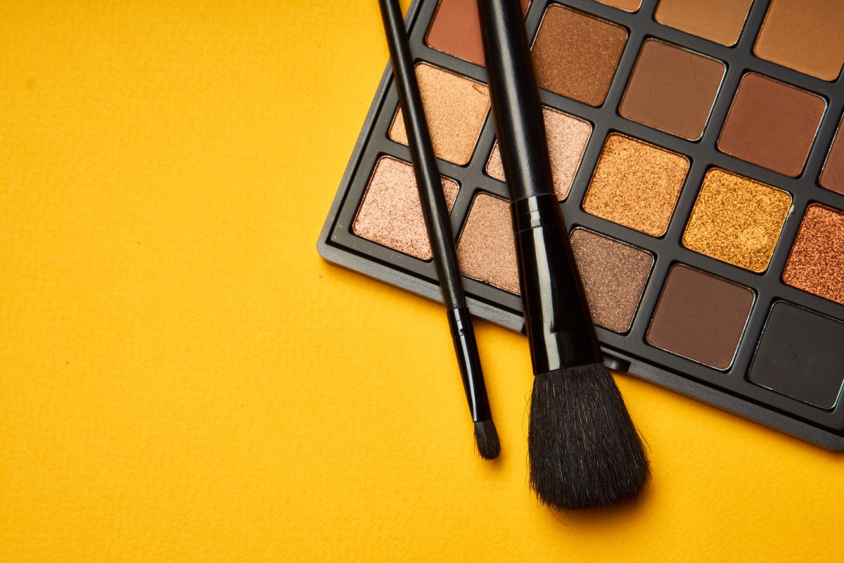 Shutterstock image of makeup, cosmetics, eyeshadow