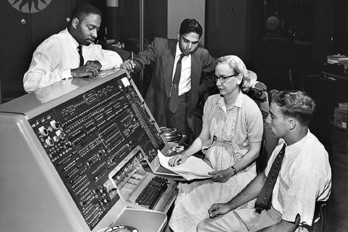 <i>Smithsonian Institution Neg. 83-14878. Date: na.</i> Grace Murray Hopper at the UNIVAC keyboard, c. 1960. Credit: Unknown (Smithsonian Institution)