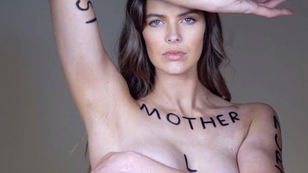 image: screencap/Sports Illlustrated Robin Lawley 2018 Sports Illustrated Swimsuit Issue Taylor Ballantyne