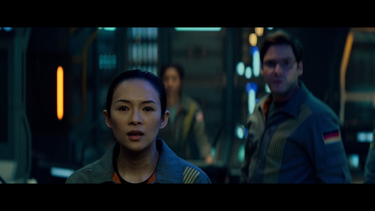 Zhang Ziyi and Daniel Bruhl in Netflix's 'The Cloverfield Paradox'