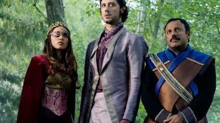 Summer Bishil as Margo Hanson, Hale Appleman as Eliot Waugh, Rizwan Manji as Tick Pickwick in The Magicians episode Poached Eggs