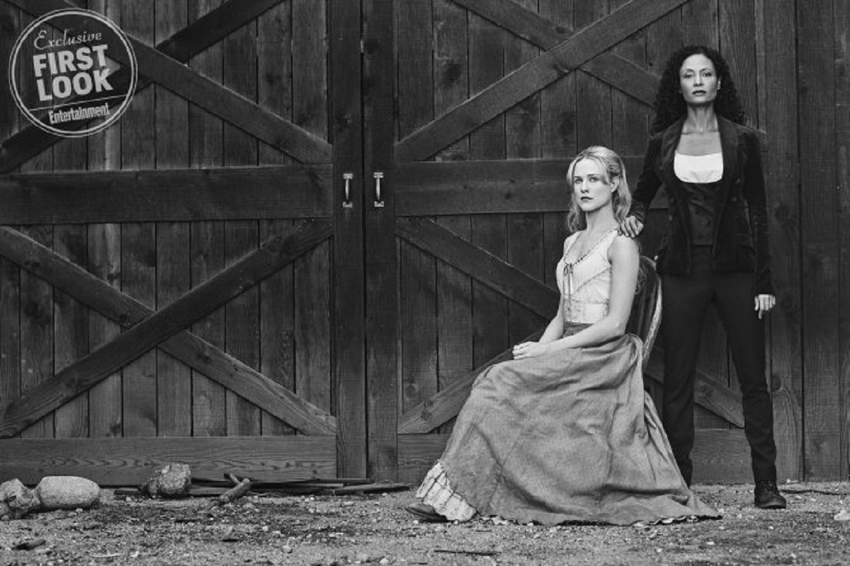 Evan Rachel Wood as Dolores and Thandie Newton as Maeve on HBO's Westworld