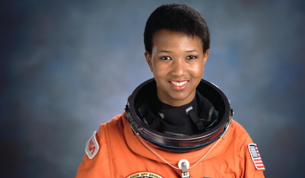 Astronaut Dr. Mae Jemison (Credit: NASA)