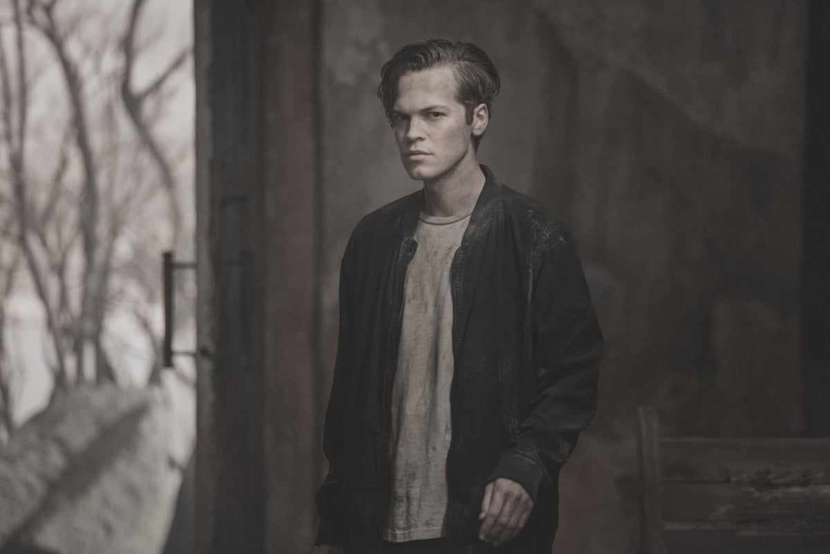 Alexander Calvert as jack in apocalypse world in The CW's Supernatural: "Unfinished Business"