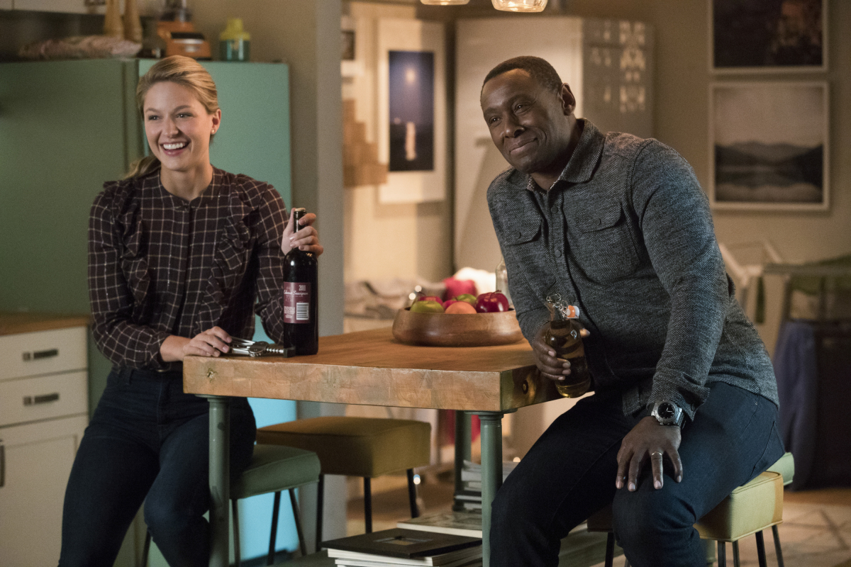 Supergirl -- "In Search of Lost Time" -- Pictured (L-R): Melissa Benoist as Kara/Supergirl and David Harewood as Hank/J'onn -- © 2018 The CW Network, LLC. All Rights Reserved.