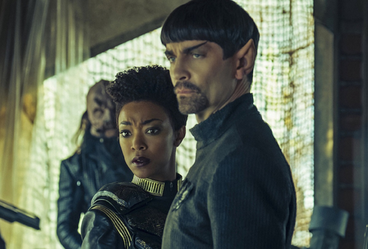 "The Wolf Inside"-- Episode 111 -- Pictured (l-r): Sonequa Martin-Green as Michael Burnham; James Frain as Sarek of the CBS All Access series STAR TREK: DISCOVERY. © 2017 CBS Interactive. All Rights Reserved.